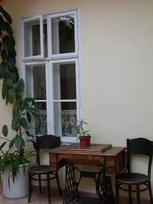 Victoria - & Restaurant