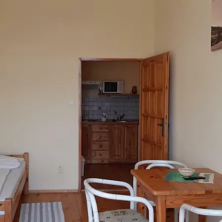 Victoria - & Restaurant