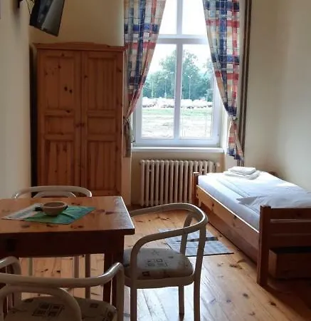 Victoria - & Restaurant *